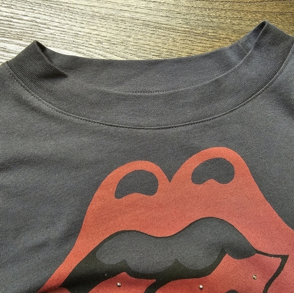 AE Rolling Stones Cropped Long Sleeve Graphic T-Shirt Charcoal Grey Size XS - Picture 6 of 9